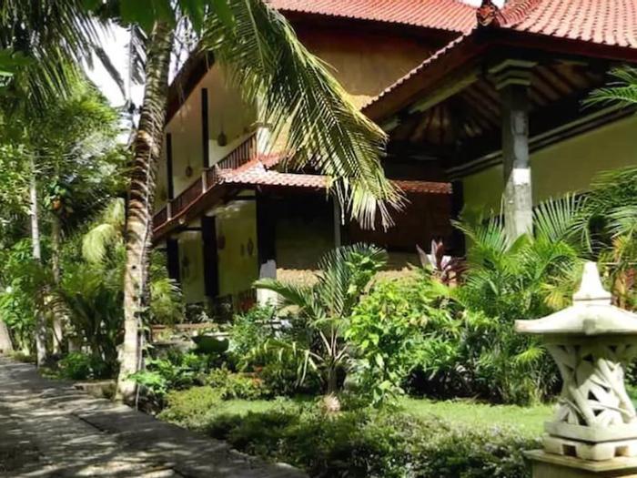 Hotel Bali Bhuana Beach Cottages - Bild 1