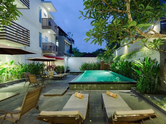 Hotel The Rinaya Canggu - Bild 1