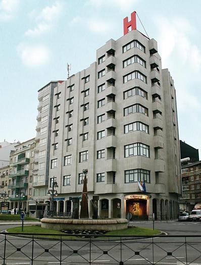 Aparthotel Arenteiro - Bild 1