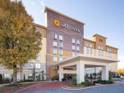 Hotel La Quinta Inn & Suites by Wyndham Atlanta Airport North - Bild 2