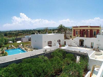 Hotel Masseria Fortificata Donnaloia - Bild 2