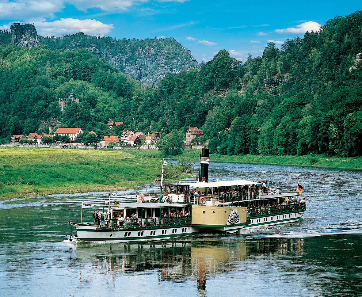 Mit dem Dampfschiff durch Sachsen. Dresden von der Elbe erleben.