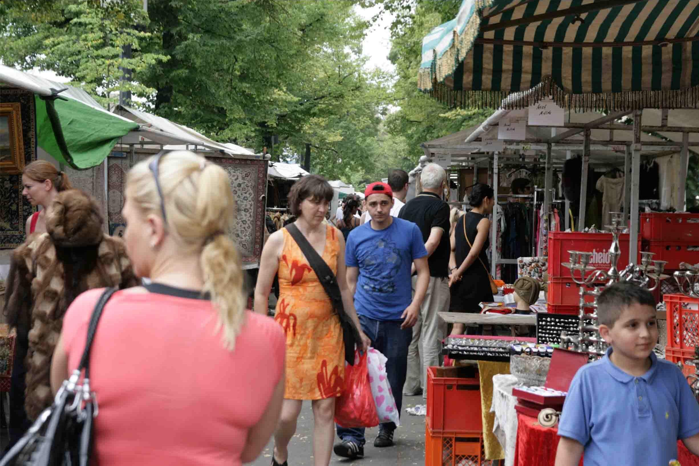 Trödelmarkt, Berlin, Leute, Stände