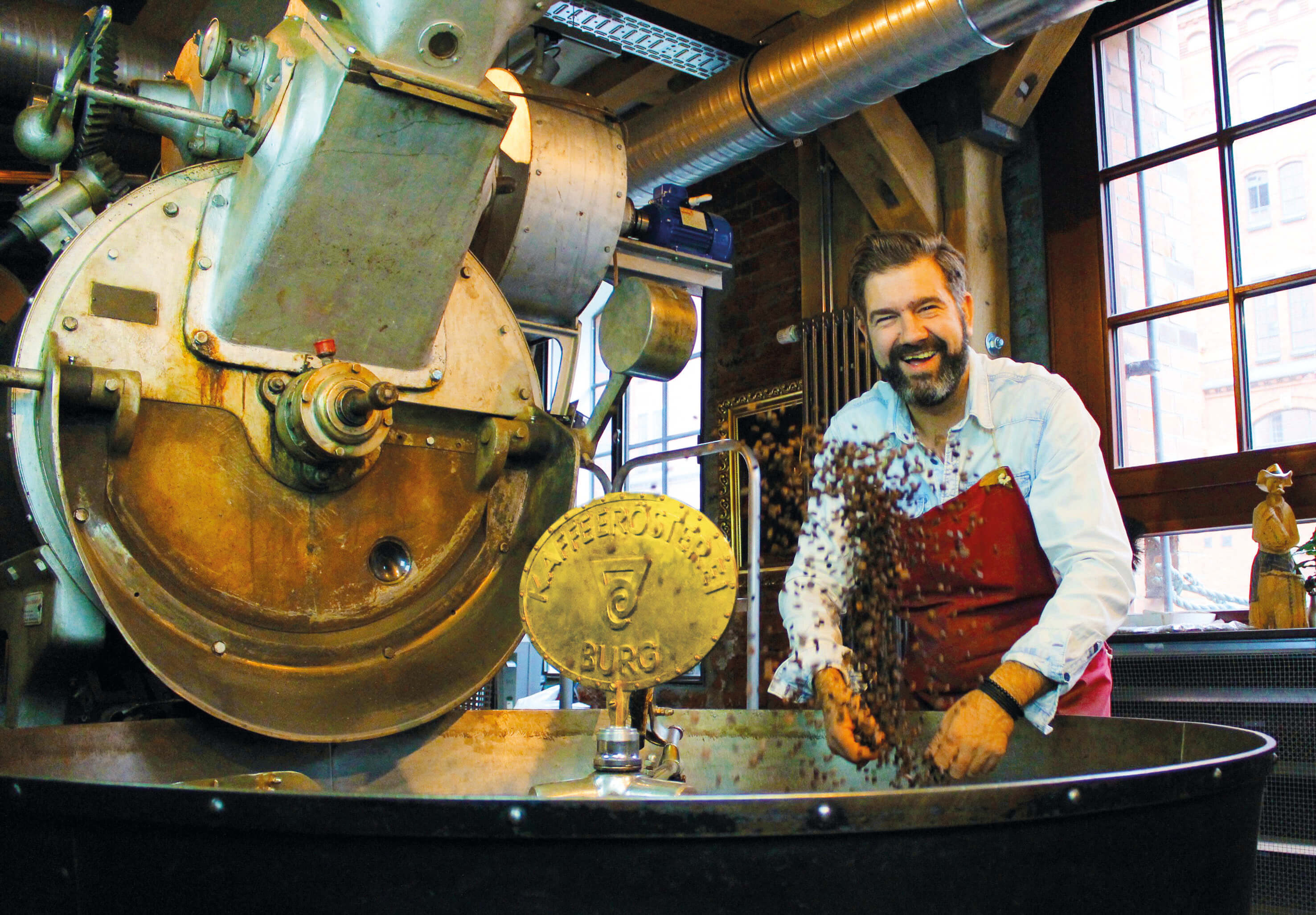 Erik Brockholz, Kaffeerösterei, Mahlwerk, Kaffeebohnen