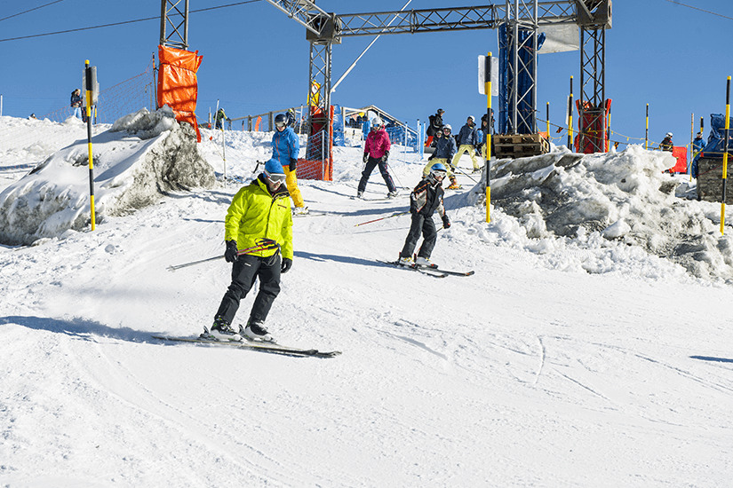 Skisport auf dem Trockenen Steg in Zermatt