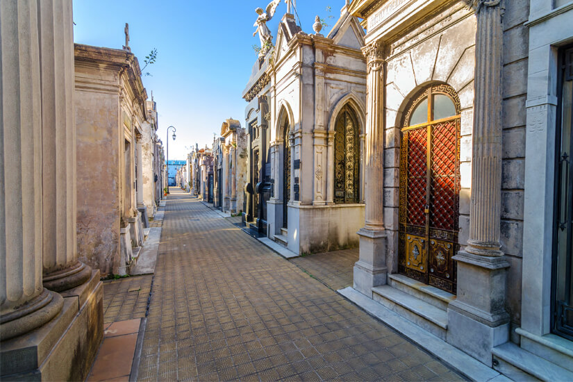 Mausoleen im El Cementerio de la Recoleta