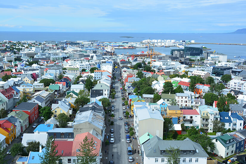 Eine der Haupteinkaufsstrassen in Reykjavik