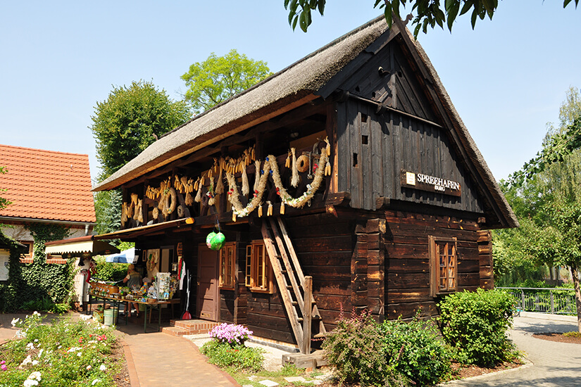 Typisches Haus am Spreehafen in Burg