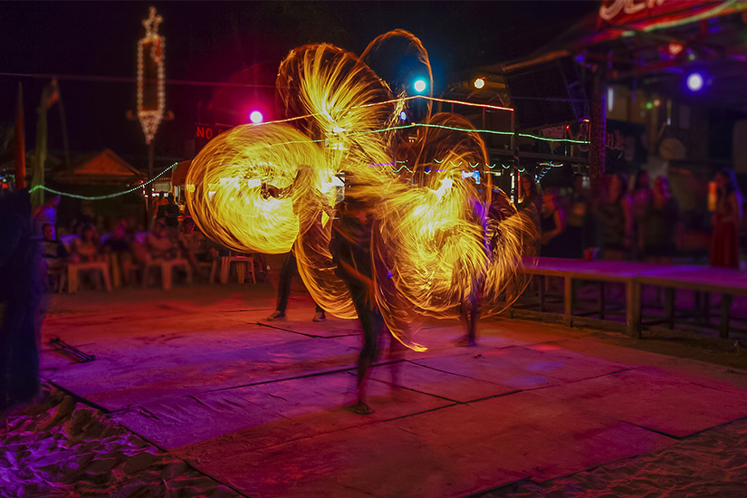 Feuershow bei der Full Moon Party