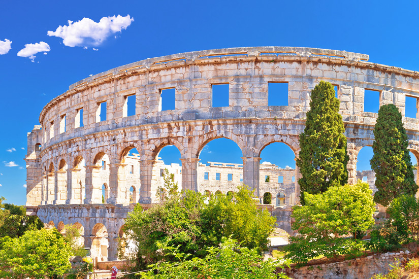 Das Amphitheater in Pula