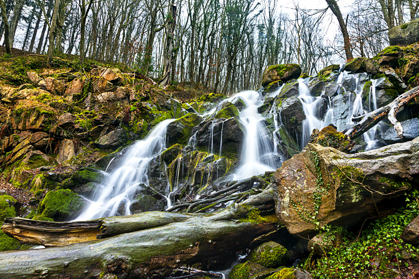 Der Dondalen Wasserfall