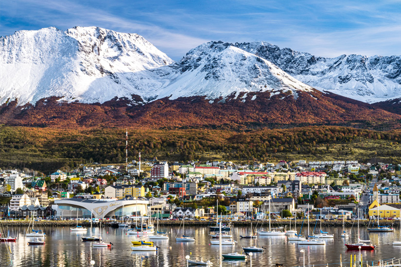 Ushuaia vor Bergkulisse