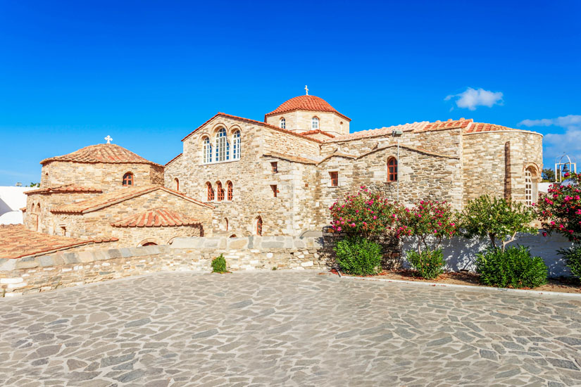 Kirche-Panagia-Ekatontapylian-in-Parikia