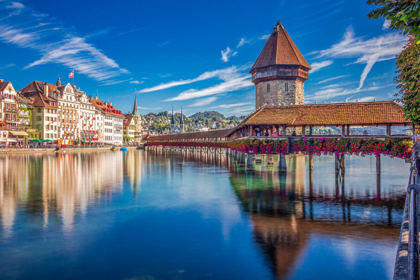 Die-Kappelbruecke-ueber-der-Reuss