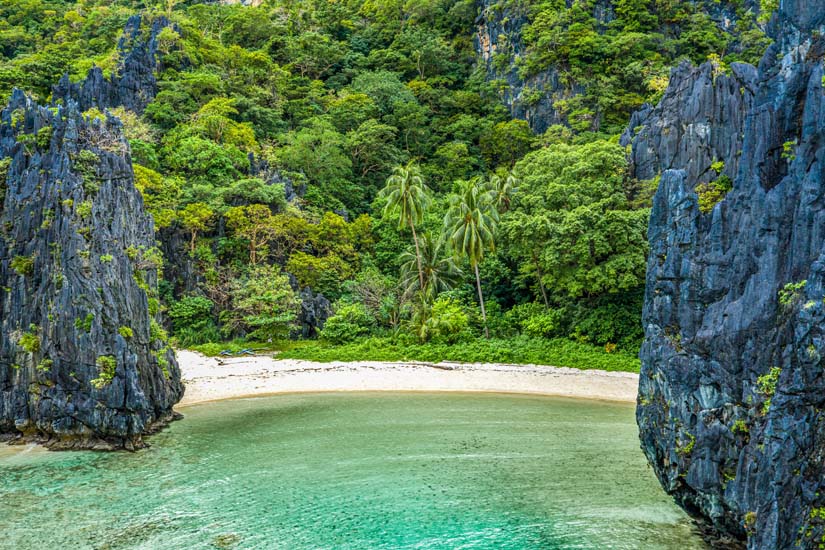 Wie-aus-einer-anderen-Welt-der-Hidden-Beach