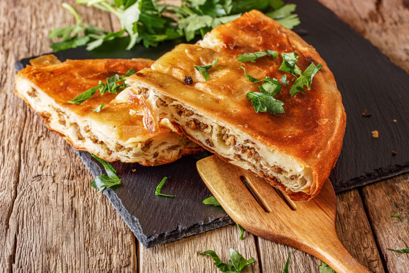 Burek-Blaetterteig-mit-Fleischfuellung