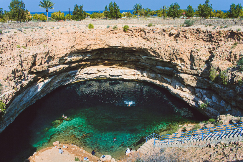 Im-Bimmah-Sinkhole-kann-man-baden