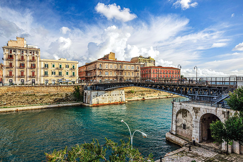 Tarent Ponte Girevole