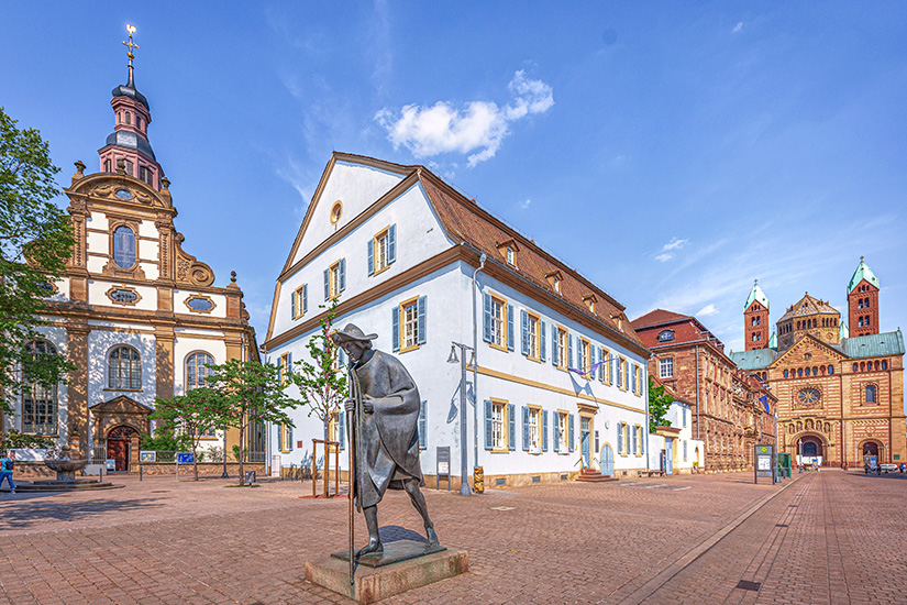 Jakobspilger in der Speyerer Innenstadt