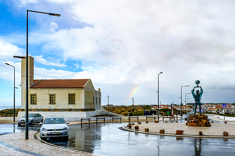 Vila Nova de Milfontes Estatua Arcanjo