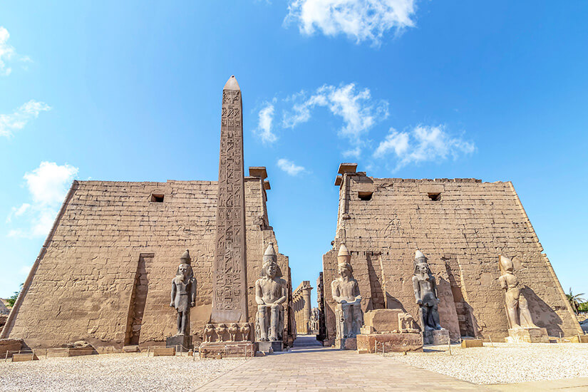 Luxor Tempel aussen