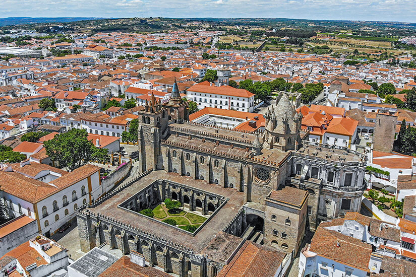 Kathedrale in Evora