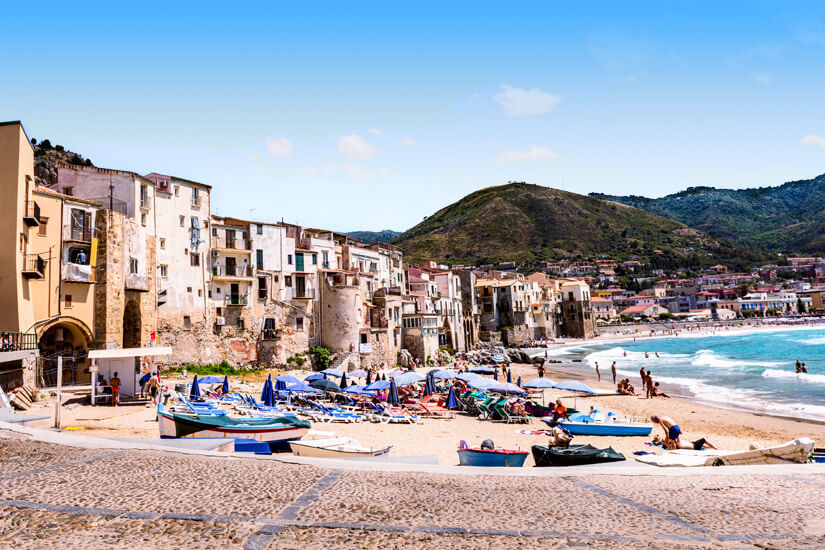 Cefalu Spiaggia del Porto Vecchio