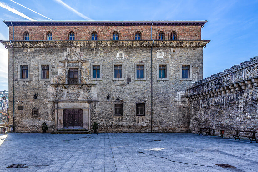 Palacio Escoriaza Esquivel