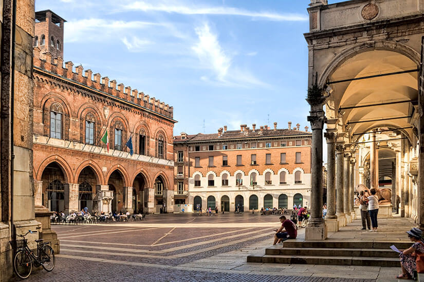 Cremona Piazza del Comune